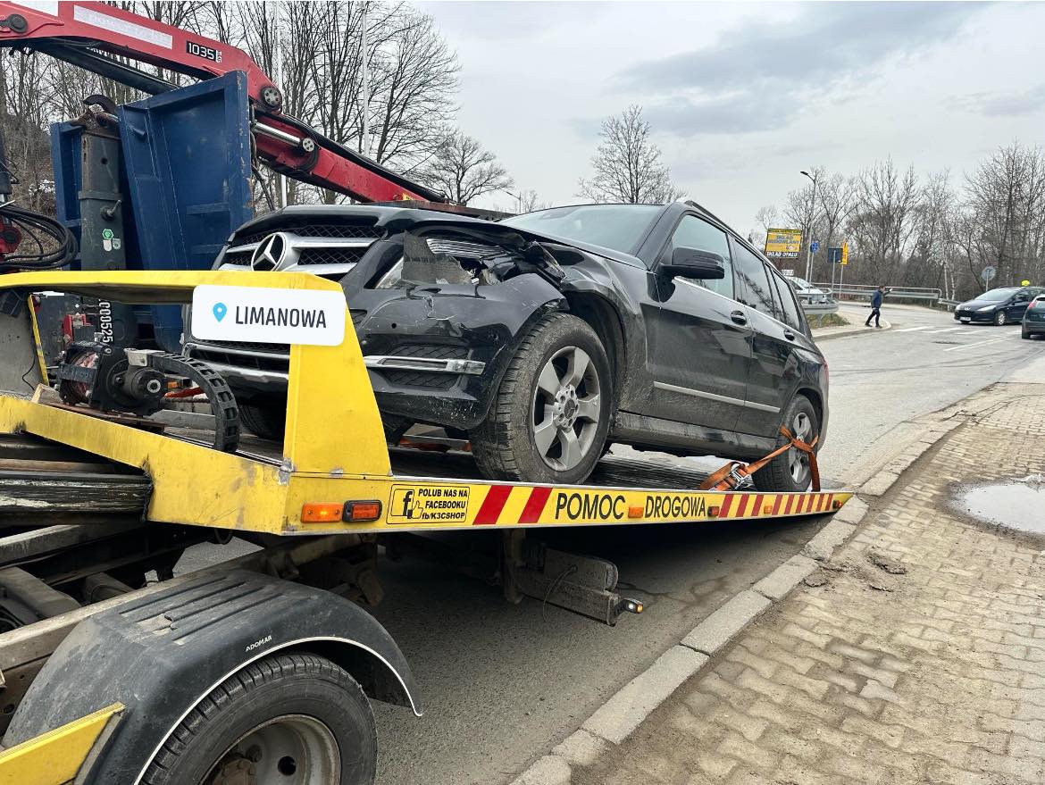 holowanie limanowa mercedes na lawecie